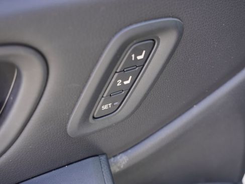 Used 2023 Honda Pilot Touring image 25