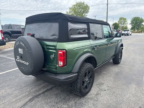 Used 2022 Ford Bronco Black Diamond AWD/4WD image 9