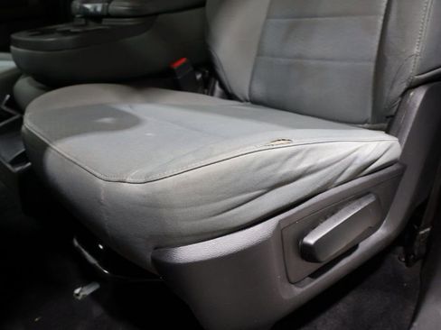 Used 2018 RAM 2500 Tradesman w/ Chrome Appearance Group image 14