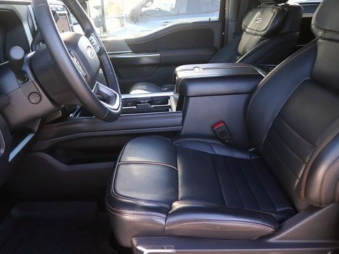 Used 2024 Ford F350 Platinum image 19