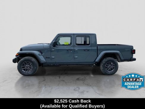 New 2026 Jeep Gladiator Sport AWD/4WD image 2
