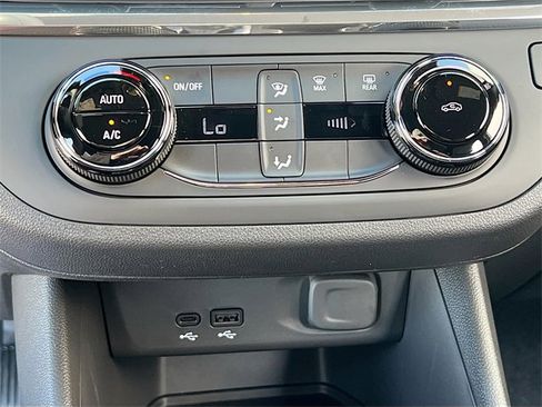 New 2026 Buick Envista Preferred image 11