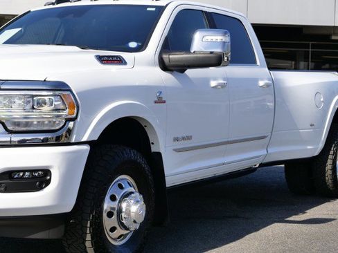 Used 2023 RAM 3500 Limited image 41
