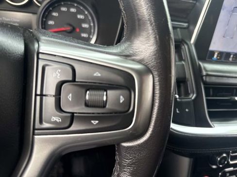 Used 2021 Chevrolet Suburban LT w/ LT Signature Package image 31