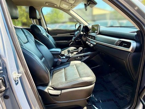 Used 2020 Kia Telluride LX FWD image 16