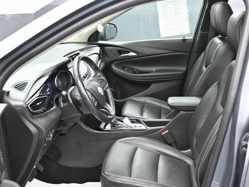Used 2021 Buick Encore GX Essence w/ Experience Buick Package image 17