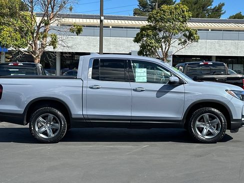 Used 2023 Honda Ridgeline RTL-E image 4