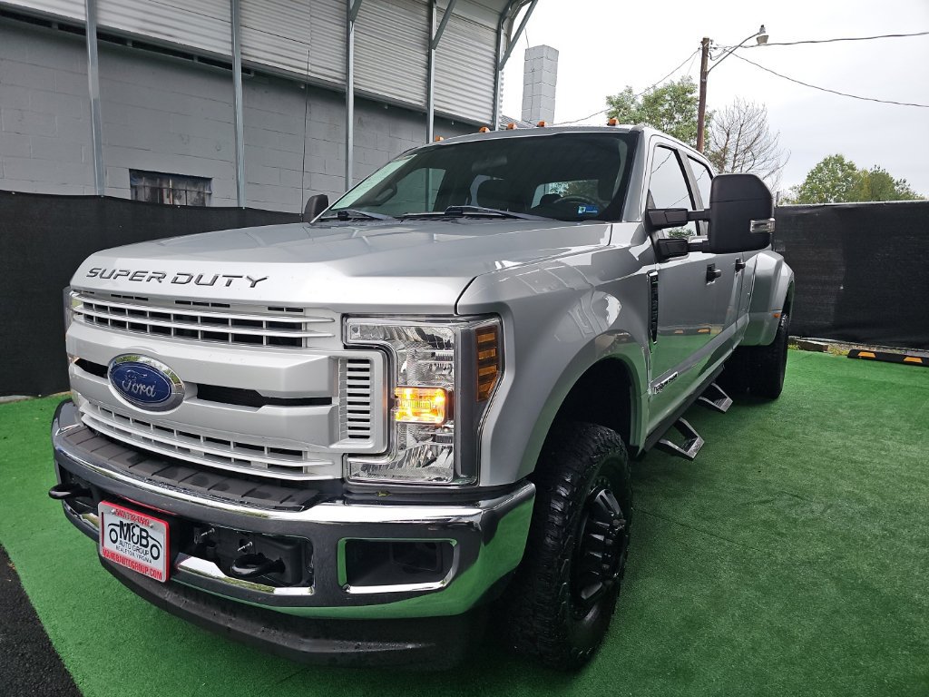 Used 2018 Ford F350 XL w/ Power Equipment Group AWD/4WD image 7