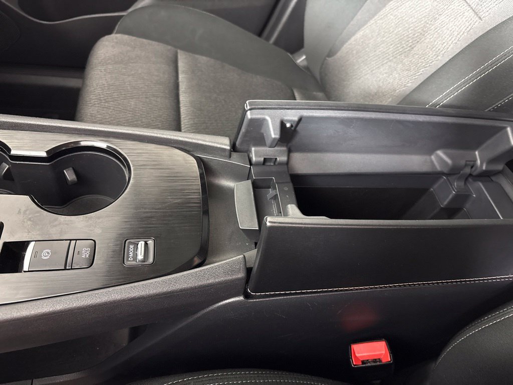 Used 2025 Nissan Rogue SV FWD image 46