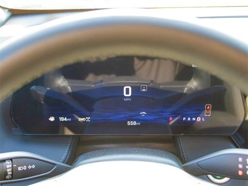 New 2025 Chevrolet Equinox LT w/ Safety and Technology Package image 29