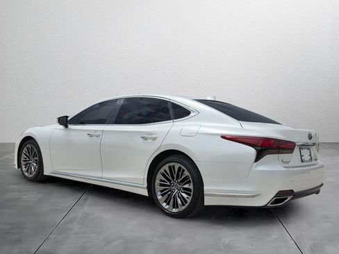 Used 2022 Lexus LS 500 w/ Accessory Package (Z1) RWD image 3