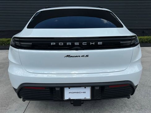 Used 2026 Porsche Macan 4S Electric AWD/4WD image 12