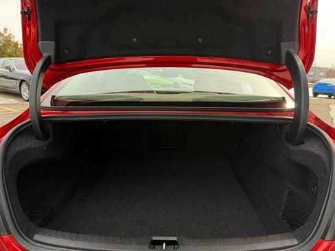 Used 2019 Volvo S60 T5 Momentum image 45