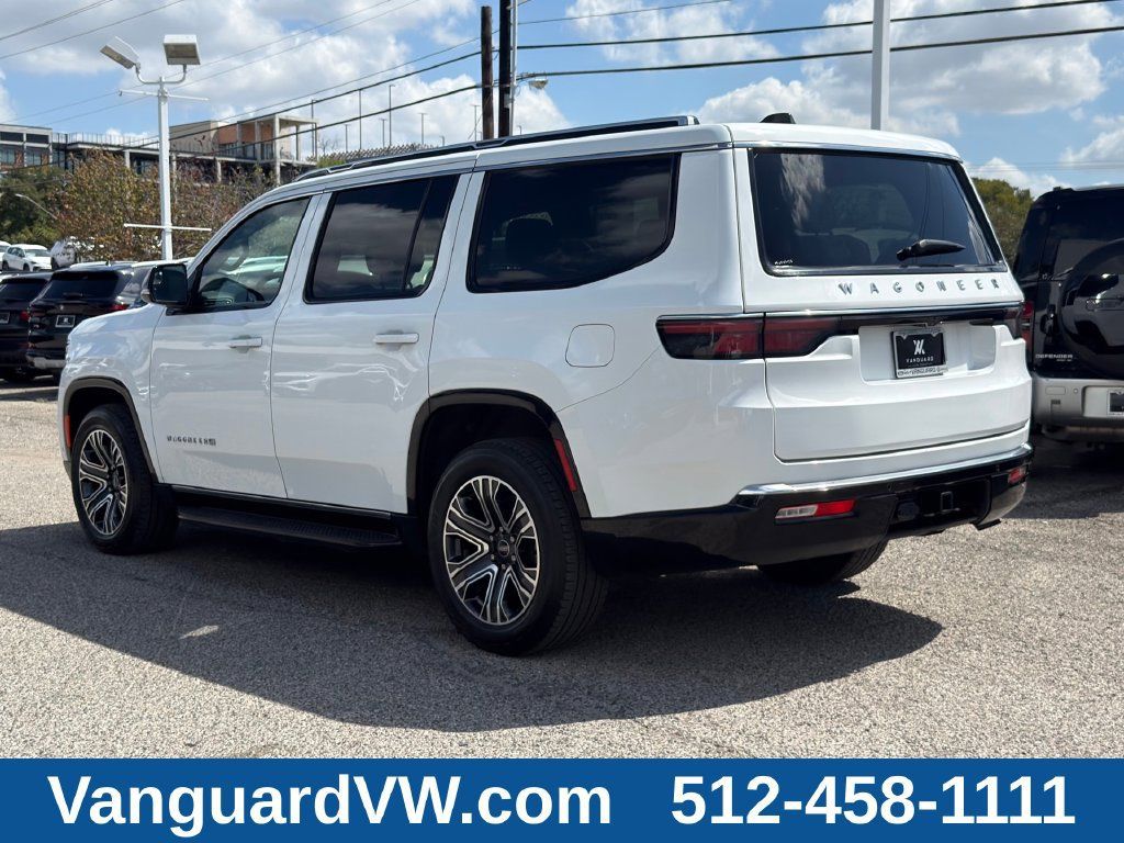 Used 2025 Jeep Wagoneer Series II RWD image 7