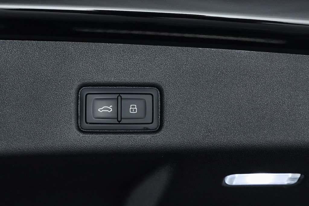 Used 2025 Audi Q5 Premium Plus w/ Premium Plus AWD/4WD image 34