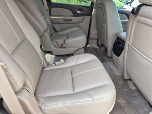 Used 2012 GMC Yukon SLT w/ SLT-2 Equipment Package AWD/4WD image 21