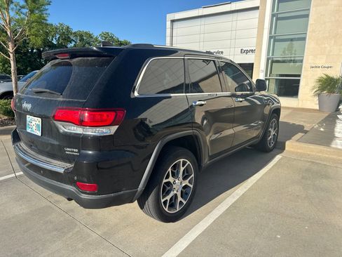 Used 2020 Jeep Grand Cherokee Limited w/ Premium Lighting Group AWD/4WD image 6