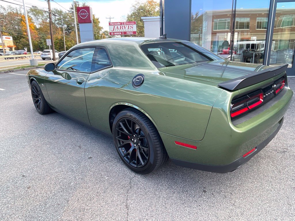 Used 2018 Dodge Challenger R/T Scat Pack RWD image 10