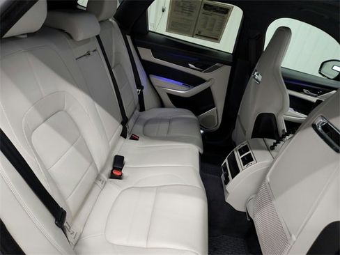 Used 2025 Jaguar F-PACE R-Dynamic S image 38