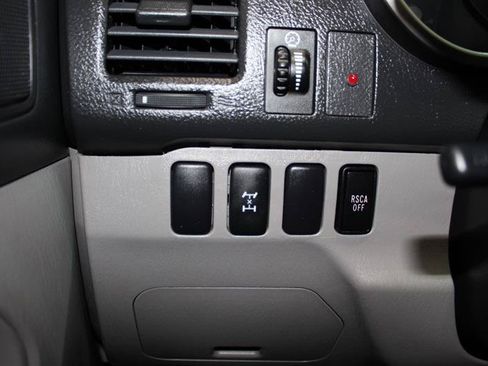 Used 2007 Toyota 4Runner SR5 AWD/4WD image 21