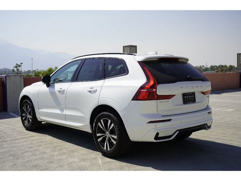New 2025 Volvo XC60 B5 Core w/ Climate Package image 7