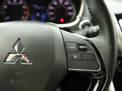 Used 2020 Mitsubishi Eclipse Cross SE image 22