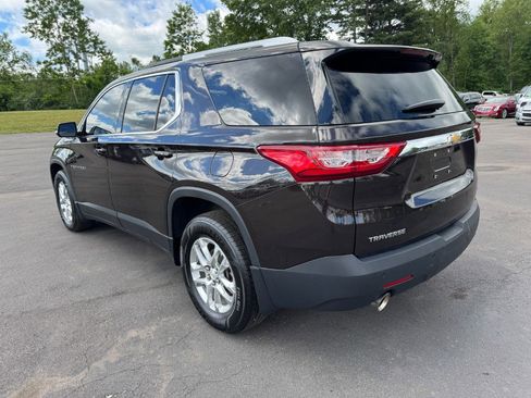 Used 2018 Chevrolet Traverse LT FWD image 3