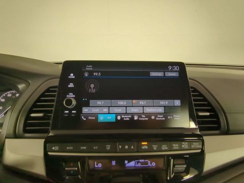 Used 2025 Honda Odyssey EX-L image 21