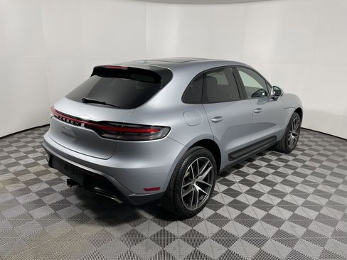Used 2025 Porsche Macan image 7