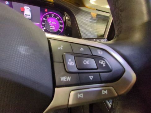 Used 2024 Volkswagen Atlas Cross Sport SEL R-Line image 13