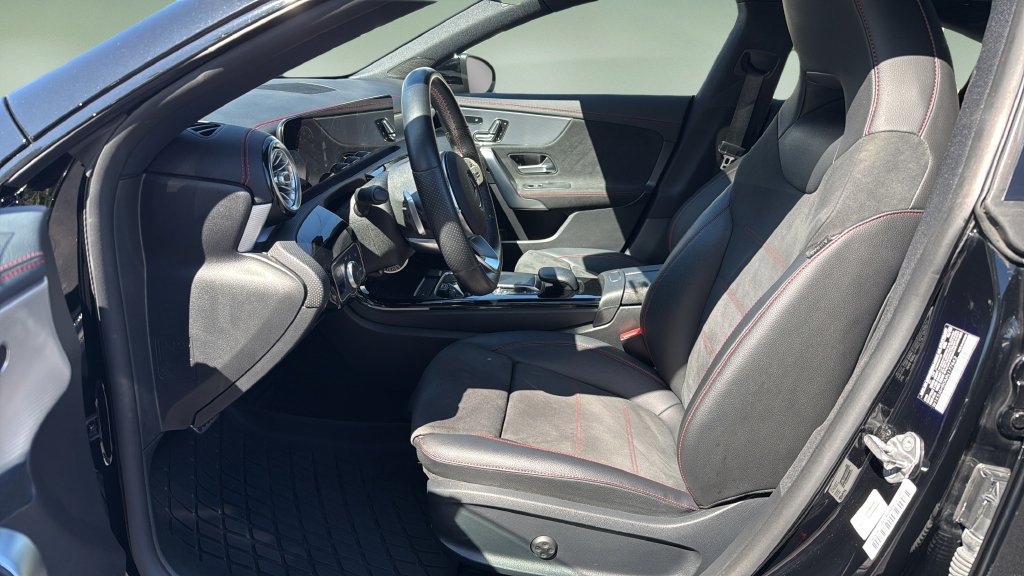 Used 2021 Mercedes-Benz CLA 250 4MATIC image 11
