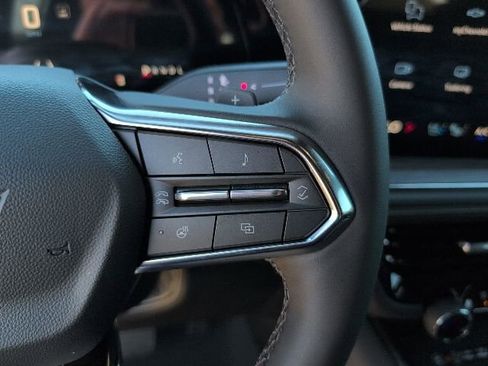 New 2026 Chevrolet Suburban Premier image 24