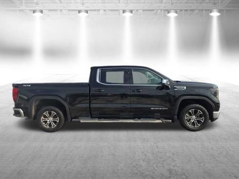 Used 2024 GMC Sierra 1500 SLE w/ Preferred Package image 10