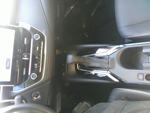 Used 2025 Toyota Corolla XLE image 26