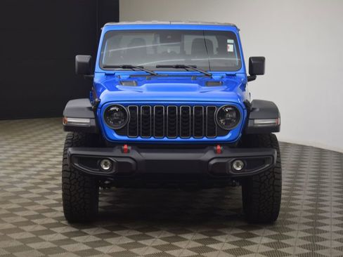 Used 2025 Jeep Gladiator Rubicon w/ Convenience Group image 21