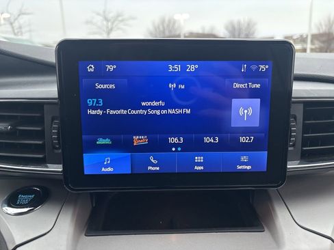 Used 2023 Ford Explorer XLT w/ Equipment Group 202A image 27