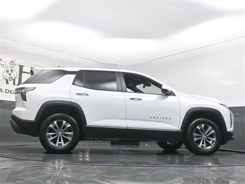 New 2026 Chevrolet Equinox LT w/ Safety and Technology Package image 31