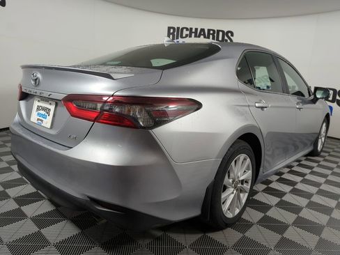 Used 2024 Toyota Camry LE image 5
