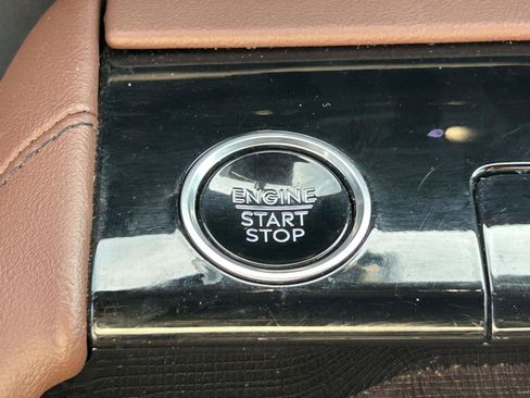 Used 2025 Lincoln Navigator Reserve AWD/4WD image 29