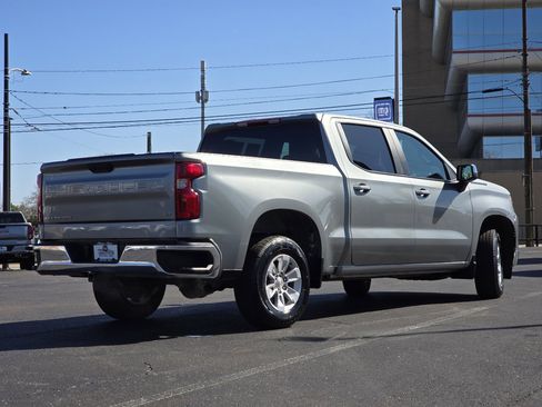 Used 2025 Chevrolet Silverado 1500 LT image 24