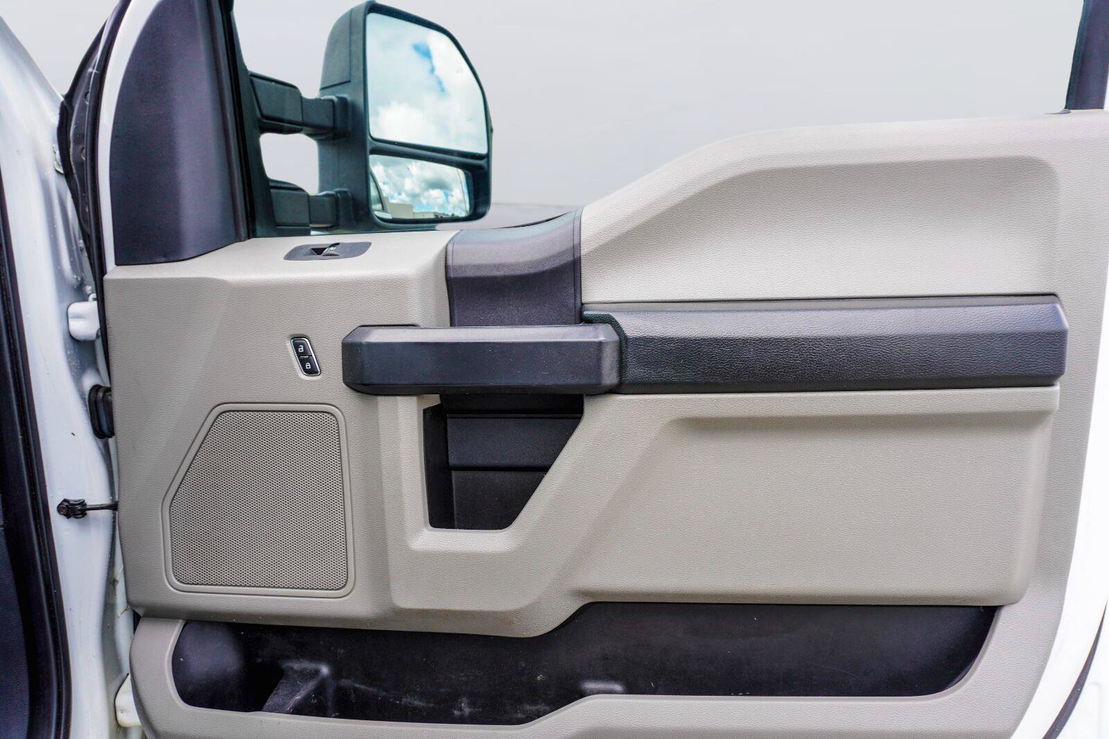 Used 2022 Ford F250 XL w/ STX Appearance Package AWD/4WD image 15