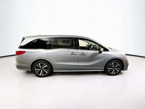 Used 2018 Honda Odyssey Elite image 4