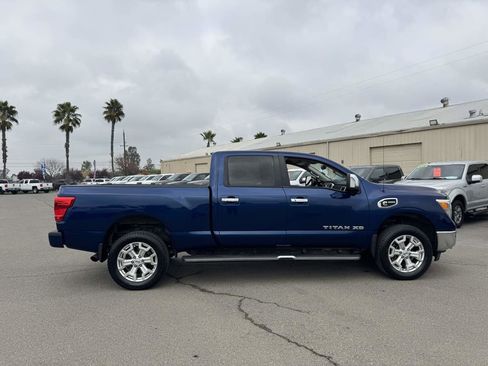 Used 2016 Nissan Titan SL image 13