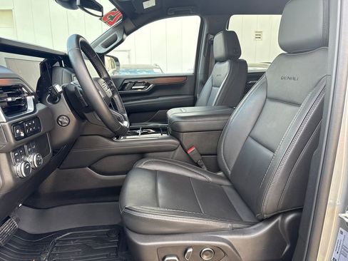 Certified 2025 GMC Yukon Denali image 12