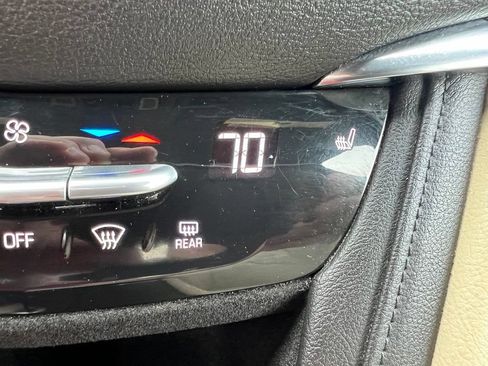 Used 2017 Cadillac XT5 Luxury w/ Driver Awareness Package FWD image 44