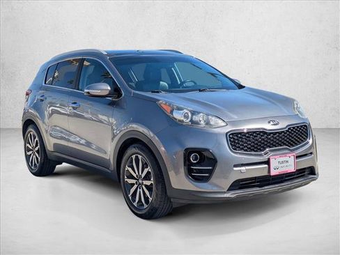 Used 2017 Kia Sportage EX w/ EX Premium Package image 3