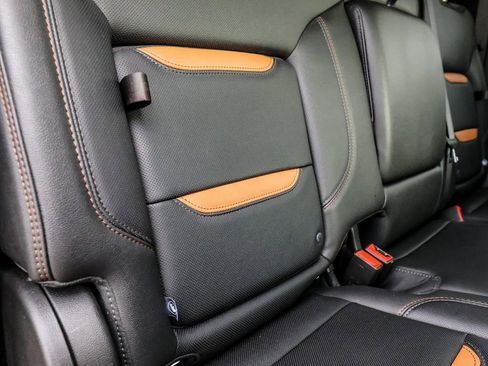 Used 2024 GMC Sierra 1500 AT4 w/ Technology Package image 26