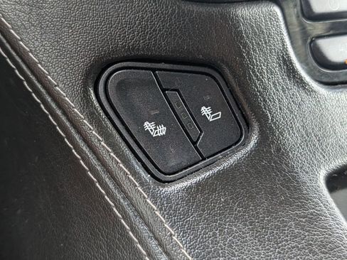 Used 2015 Chevrolet Tahoe LT AWD/4WD image 21