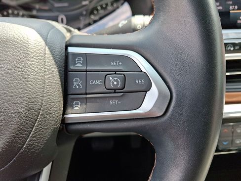 Used 2022 Jeep Compass Limited AWD/4WD image 18