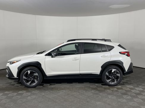 Used 2024 Subaru Crosstrek 2.5i Limited image 3